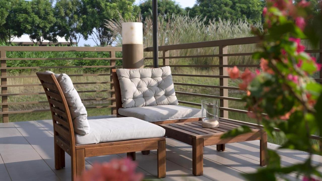 Life At Repose- Lake Villas Resort & Club Chor Warodra Exterior photo
